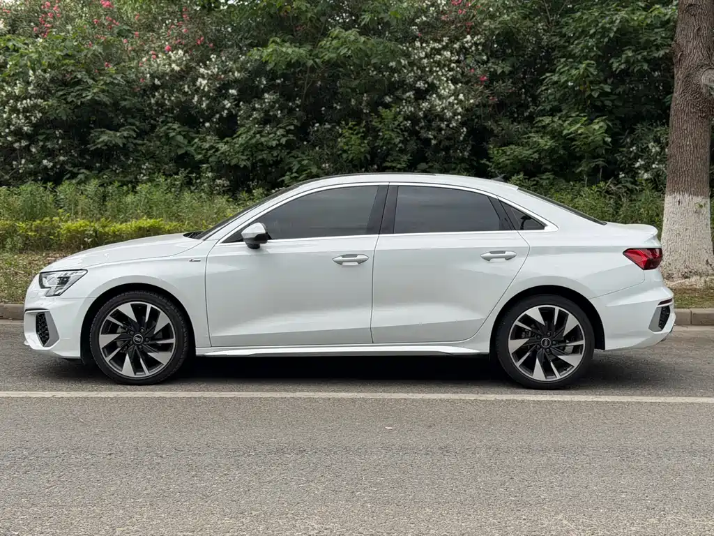 Audi A3 — фото 7