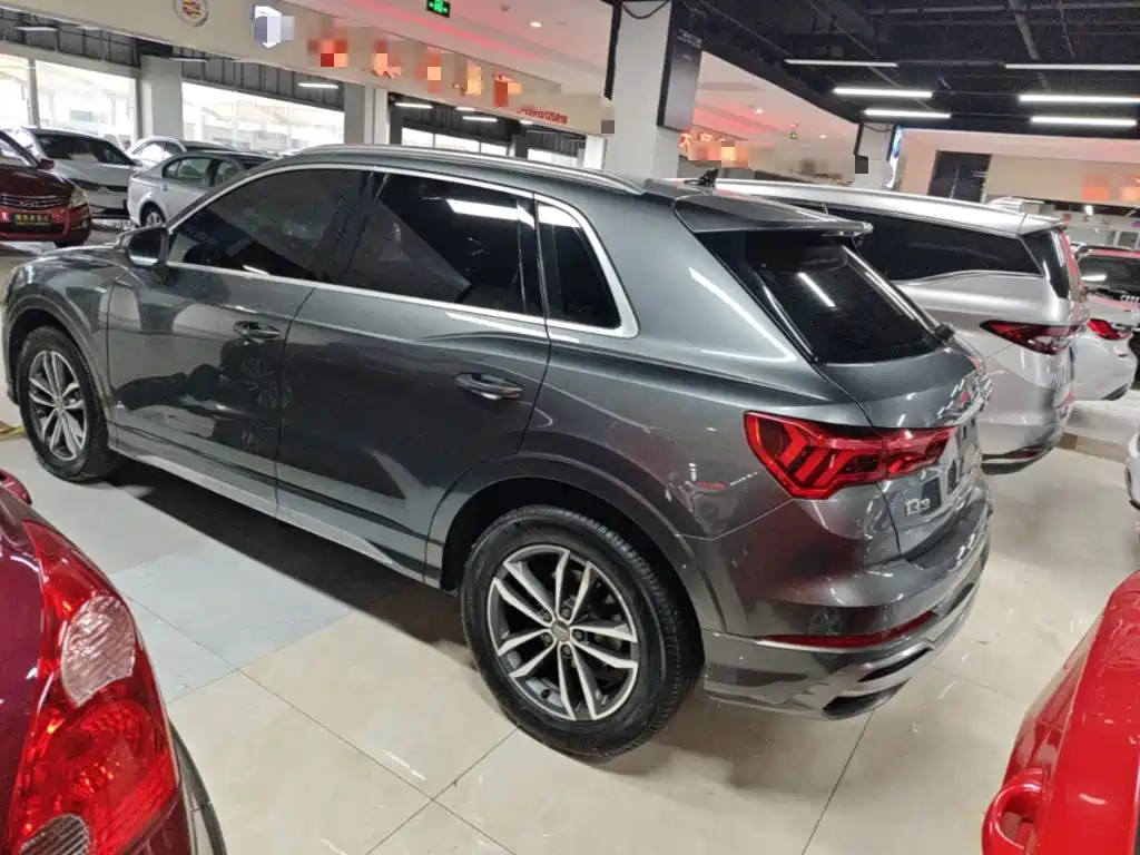 Audi Q3 — фото 5