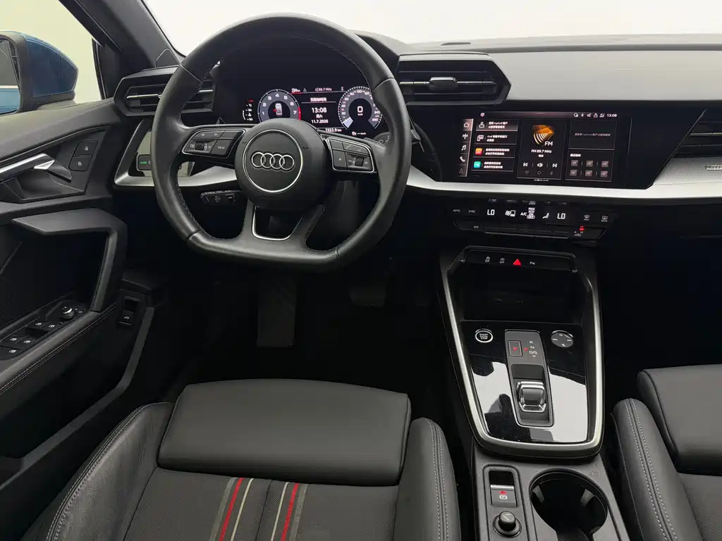 Audi A3 — фото 11