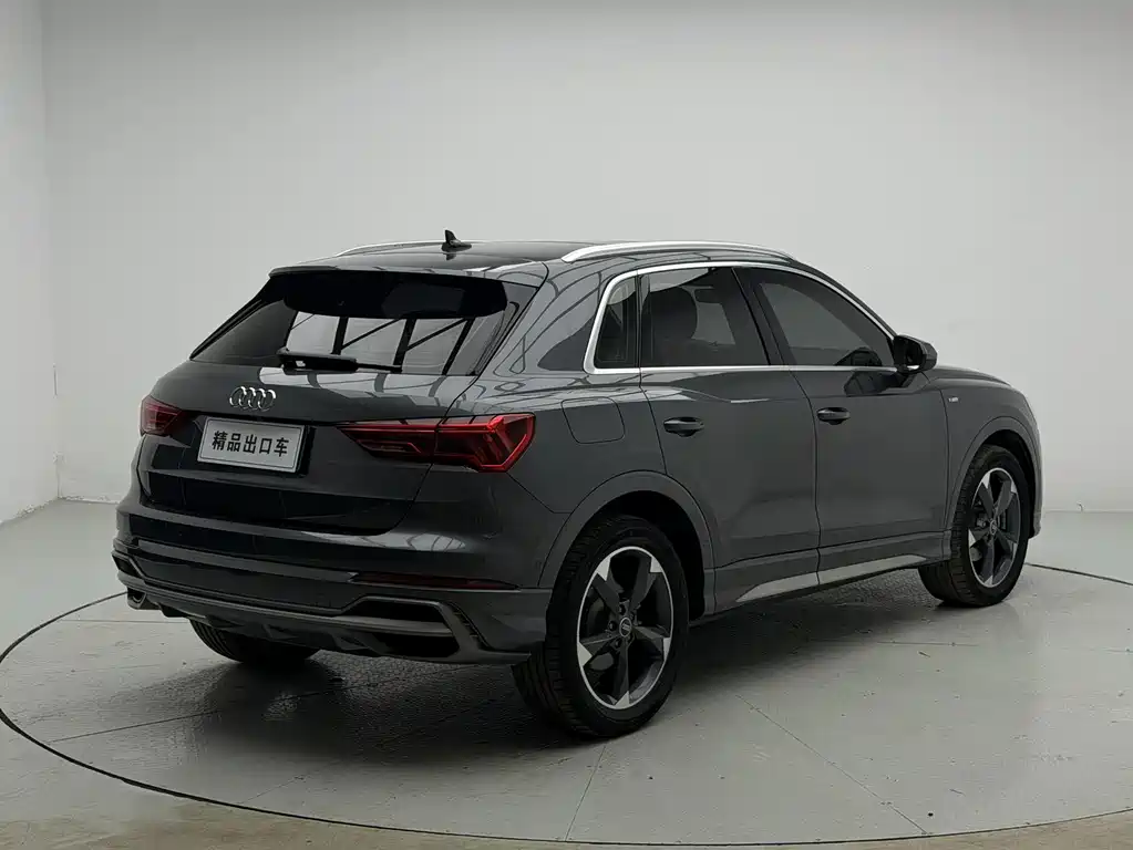 Audi Q3 — фото 6