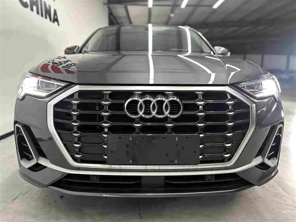 Audi Q3 — фото 9