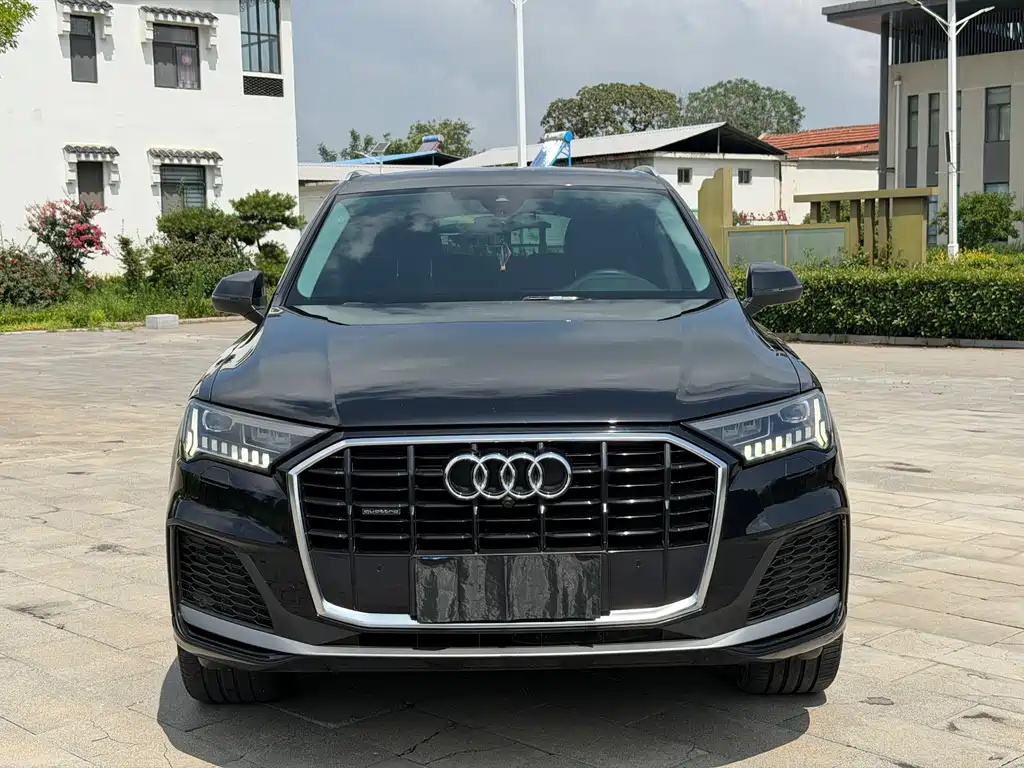 Audi Q7 — фото 2