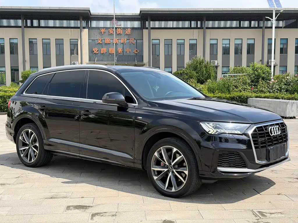 Audi Q7 — фото 3