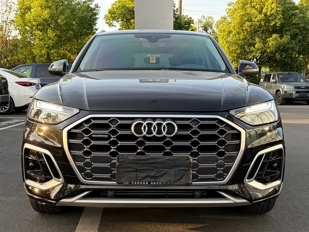Audi Q5L — фото 2