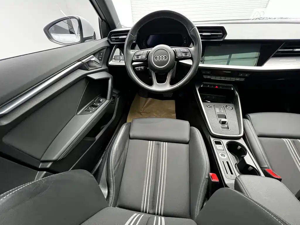 Audi A3 — фото 9
