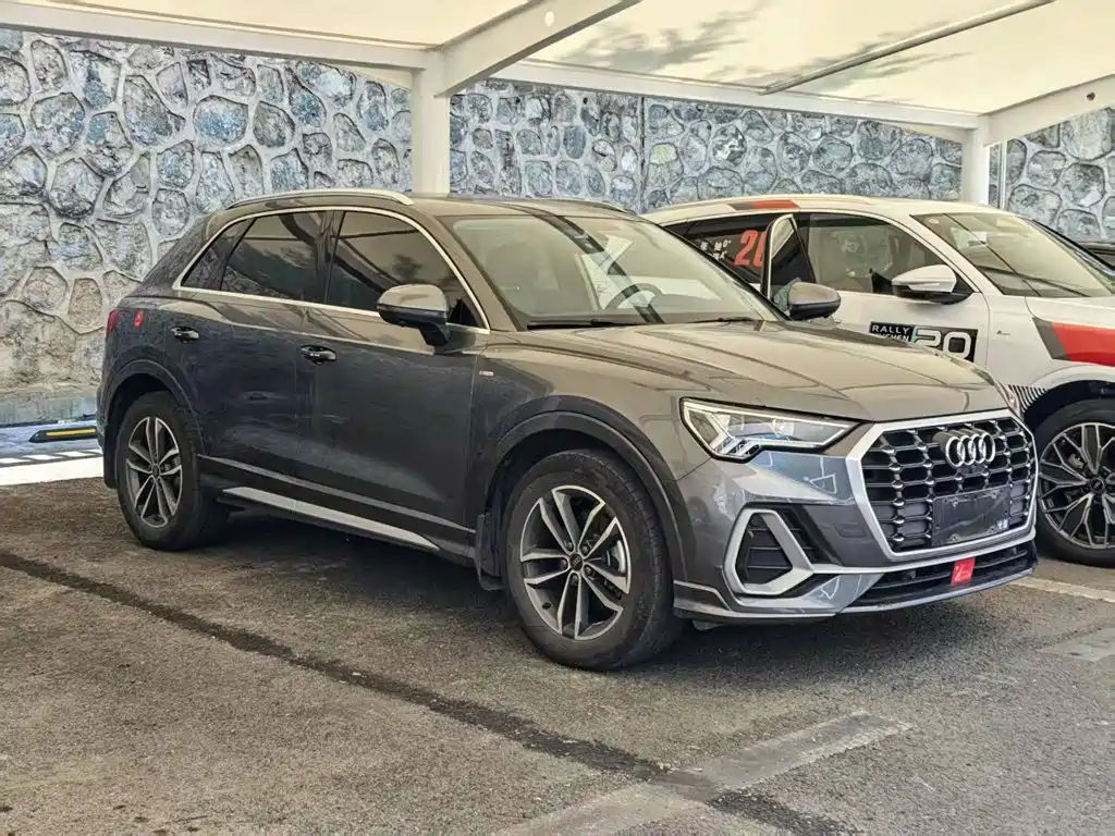 Audi Q3 — фото 2
