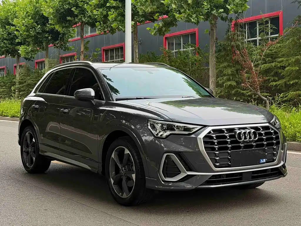 Audi Q3 — фото 3