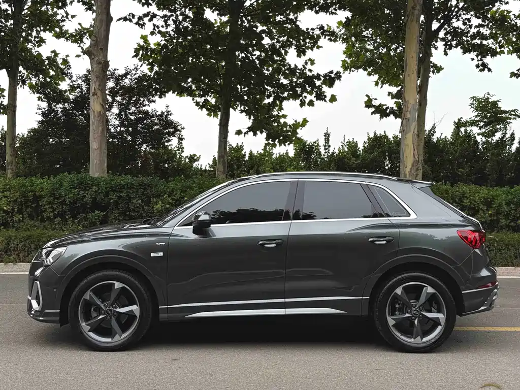 Audi Q3 — фото 4