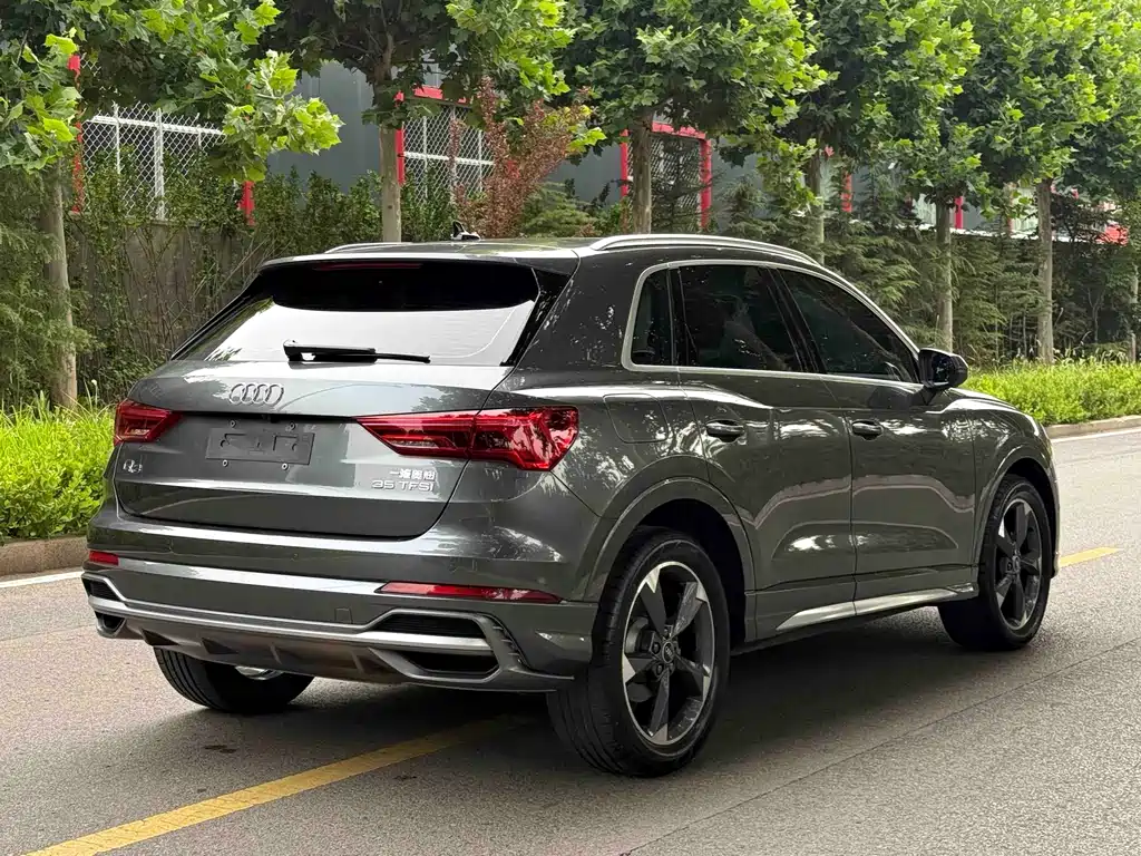 Audi Q3 — фото 6