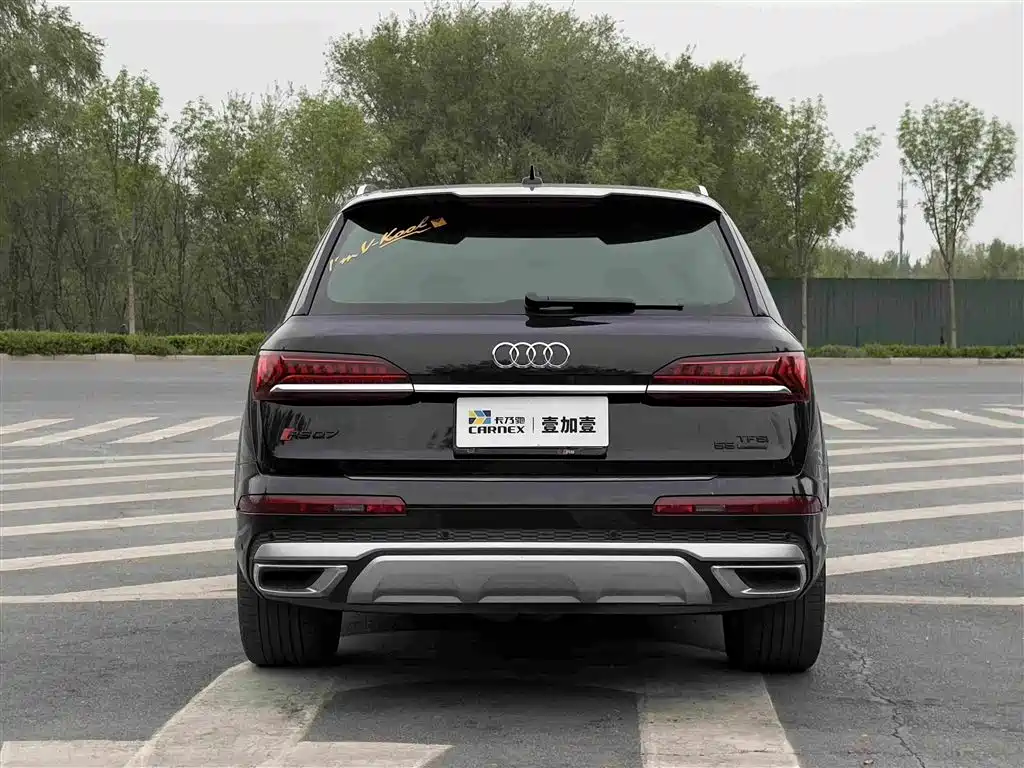 Audi Q7 — фото 17