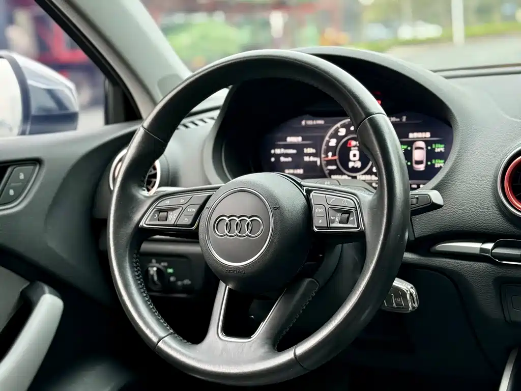 Audi A3 — фото 17