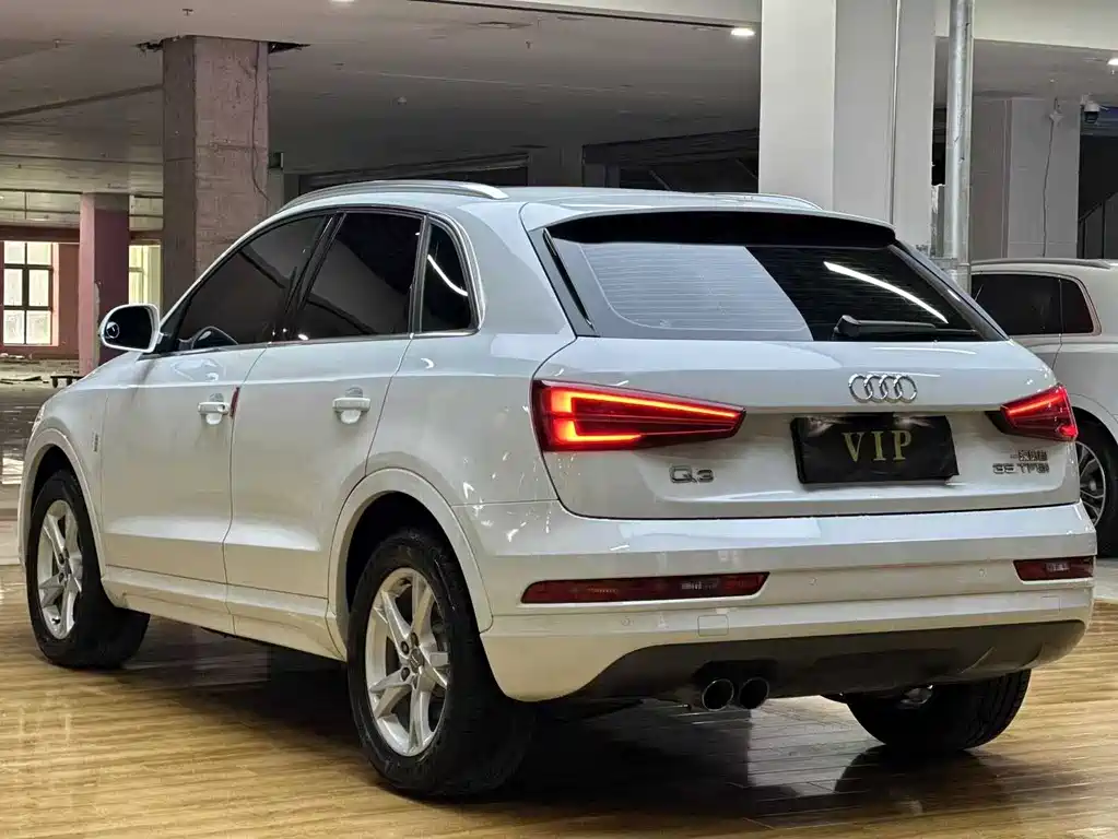 Audi Q3 — фото 4