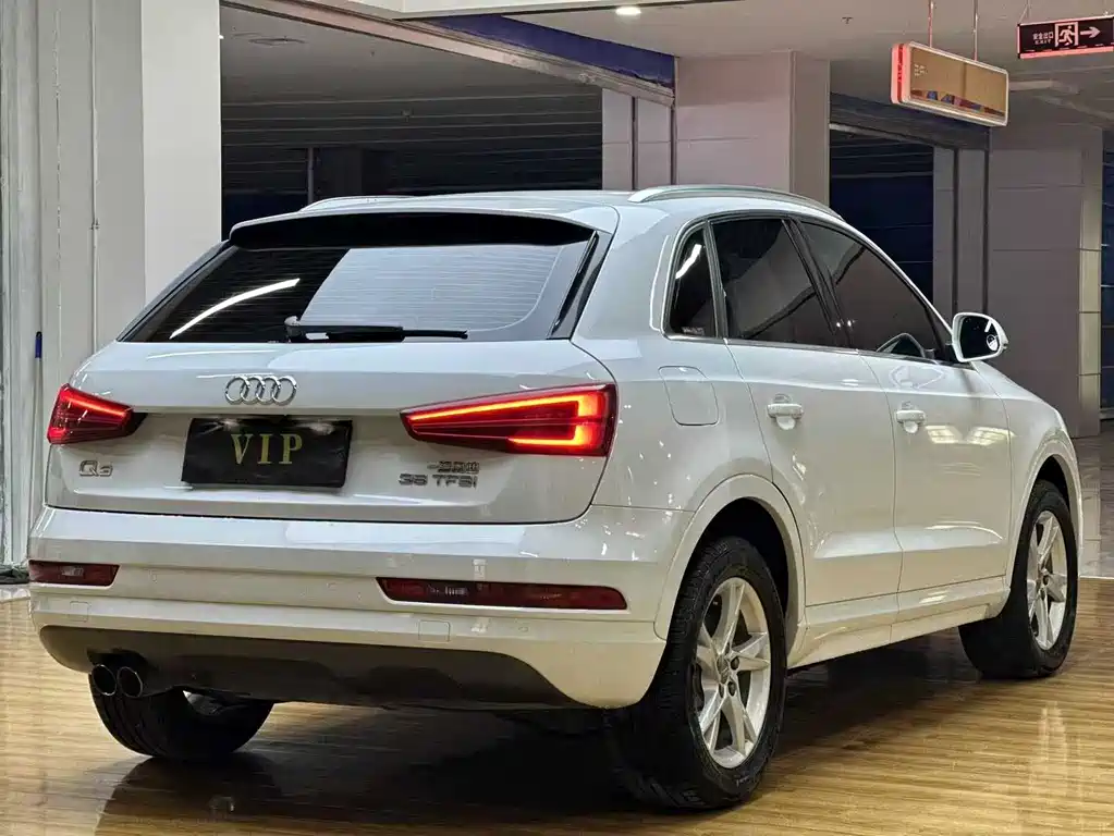 Audi Q3 — фото 6
