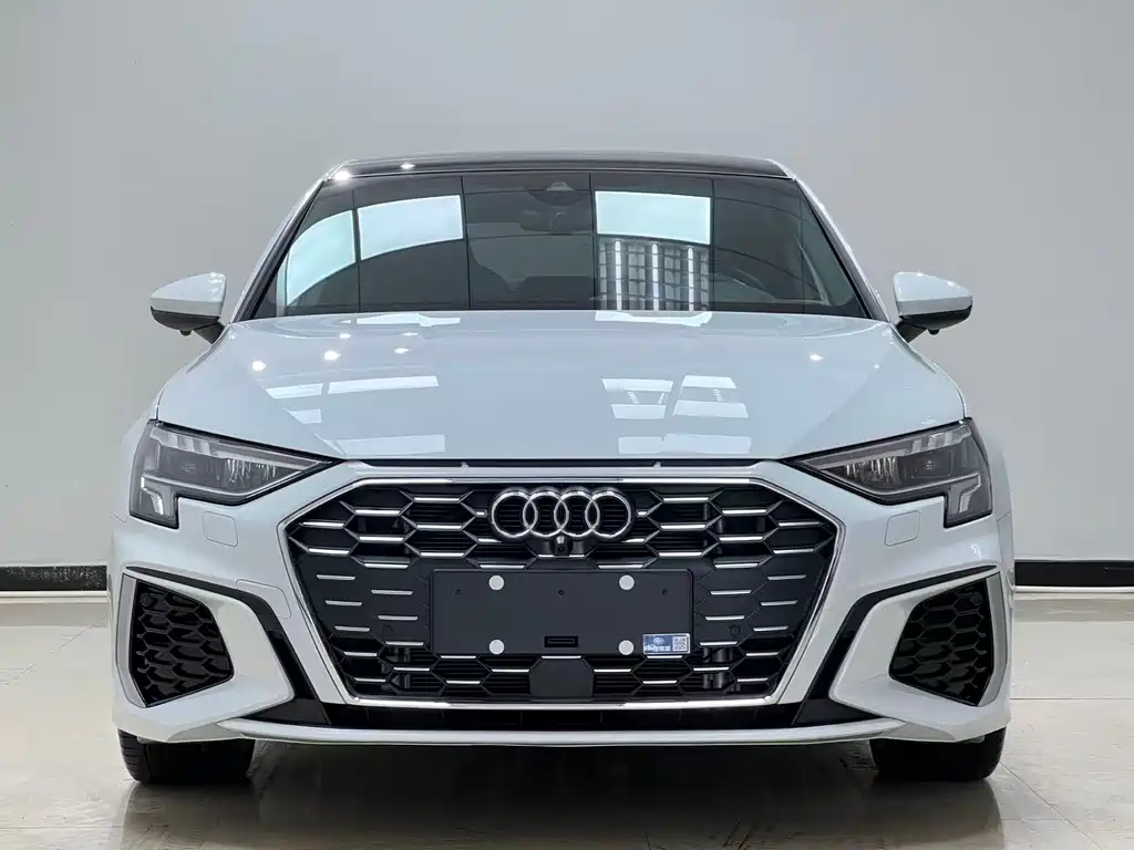 Audi A3 — фото 2