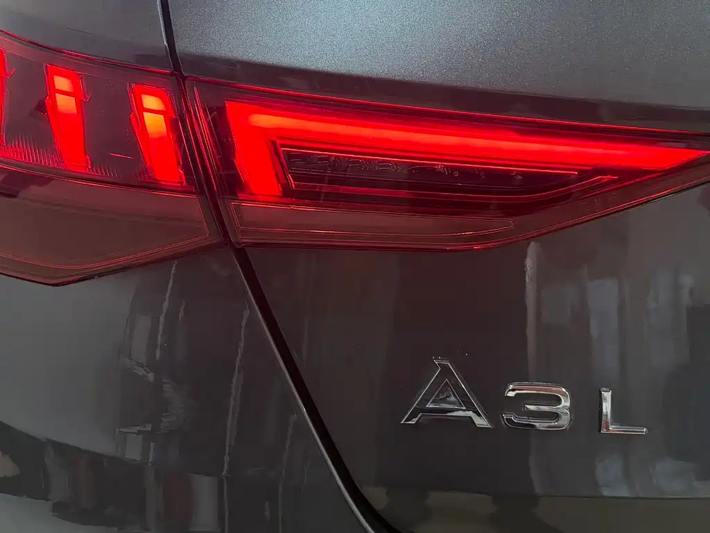 Audi A3 — фото 24