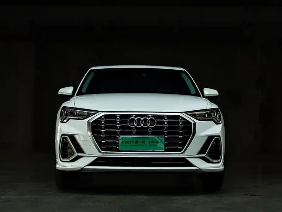 Audi Q3 — фото 2