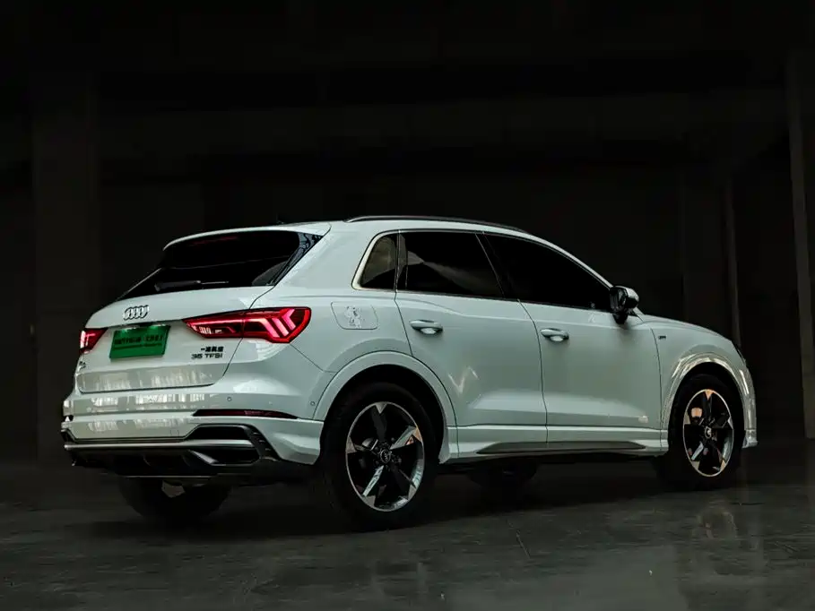 Audi Q3 — фото 7