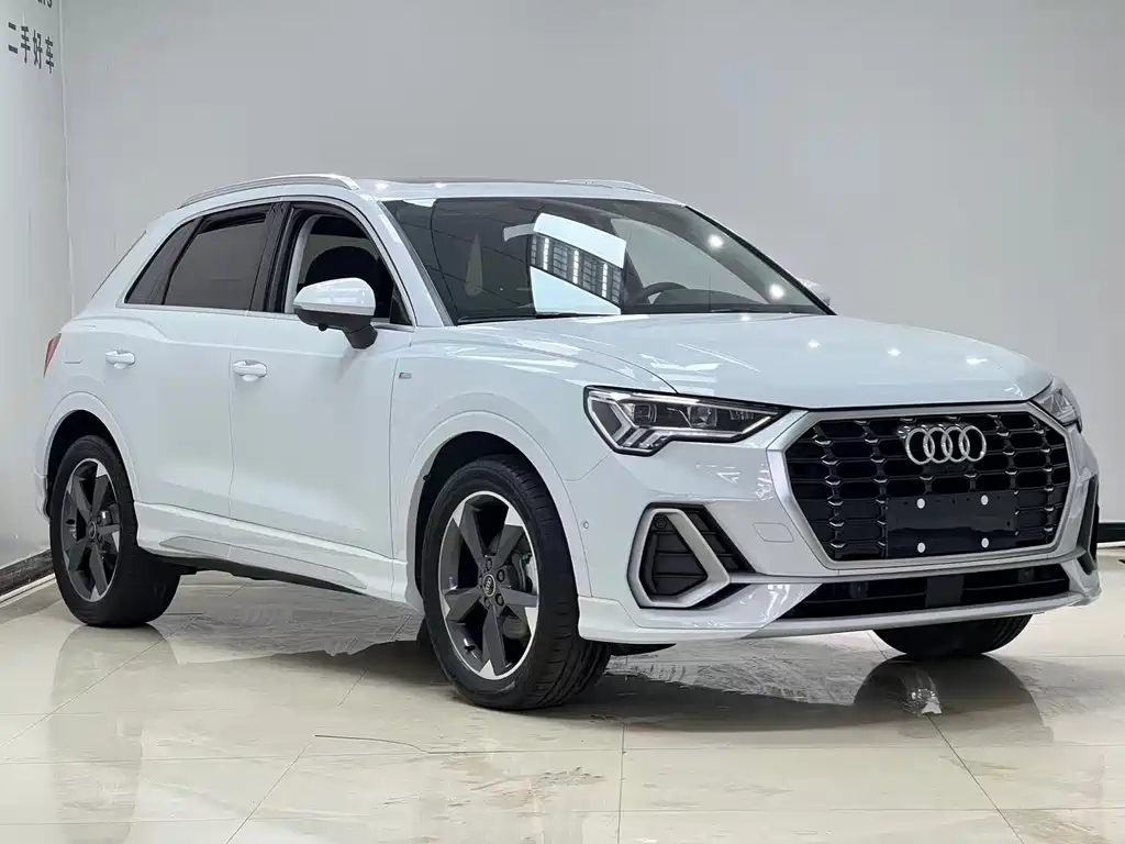 Audi Q3 — фото 3