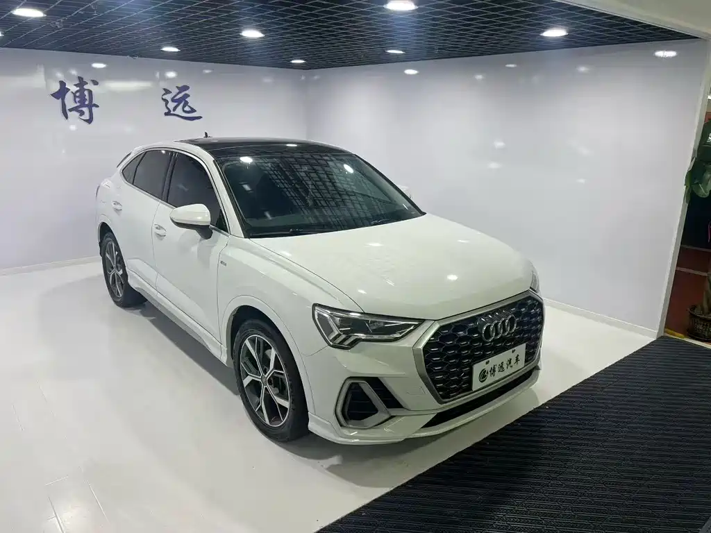 Audi Q3 Sportback — фото 3