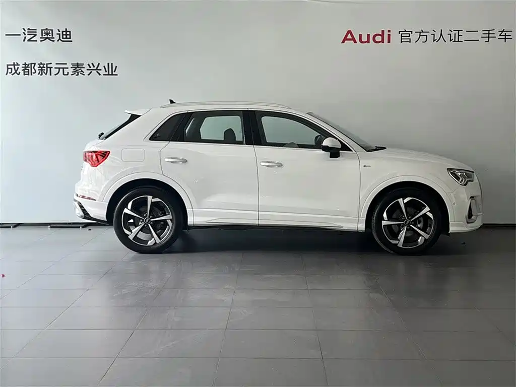 Audi Q3 — фото 3