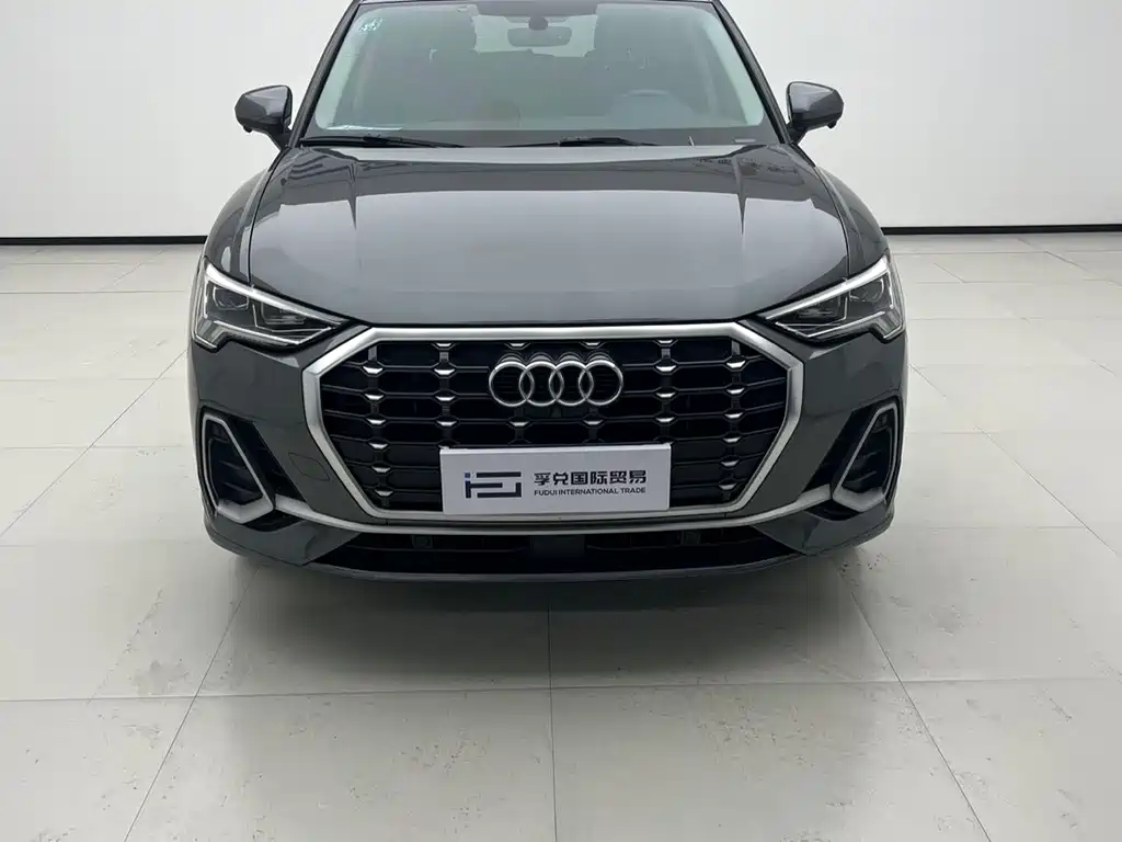 Audi Q3 — фото 2