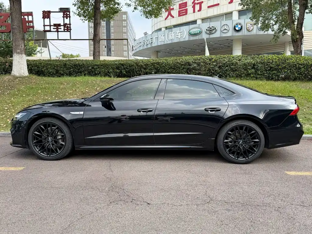 Audi A7L — фото 3