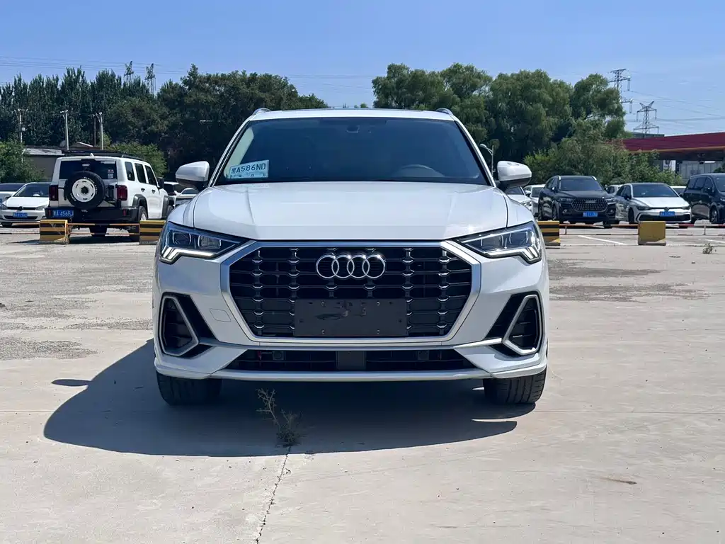Audi Q3 — фото 4