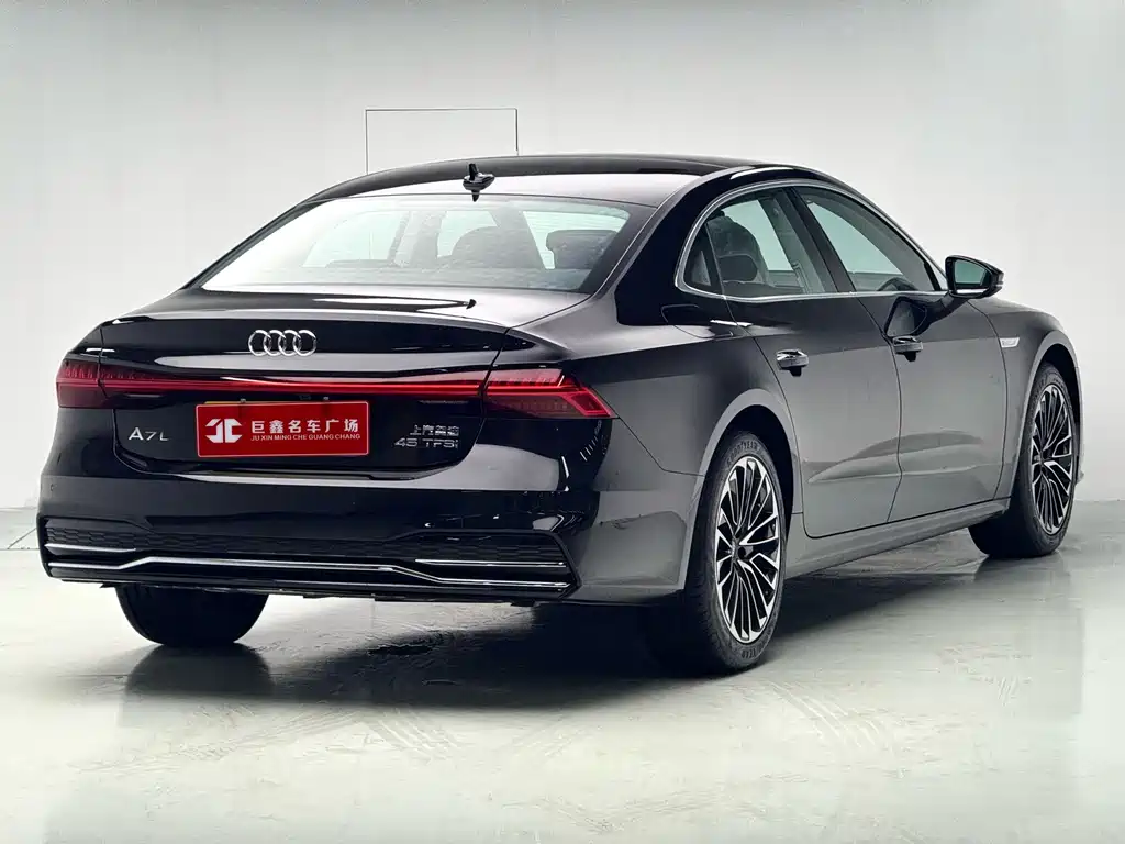 Audi A7L — фото 6