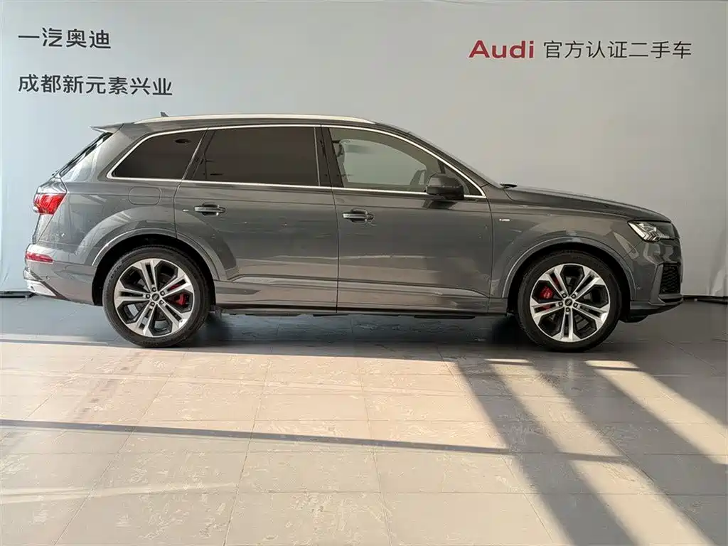 Audi Q7 — фото 3