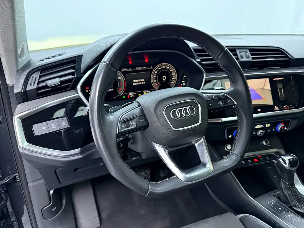 Audi Q3 — фото 5