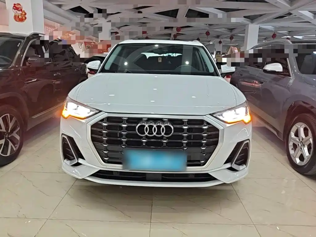 Audi Q3 — фото 3