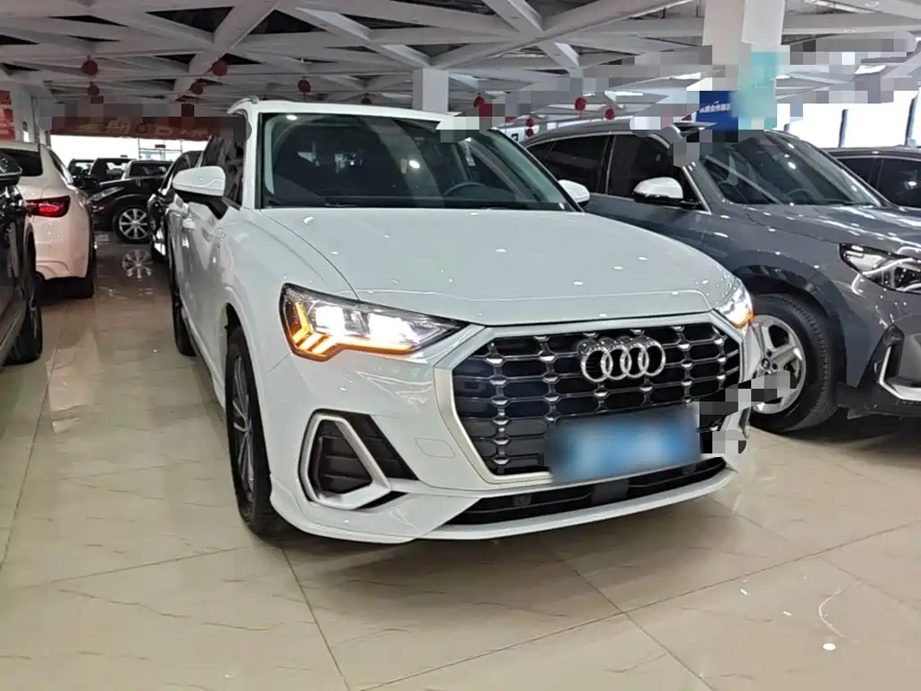 Audi Q3 — фото 4