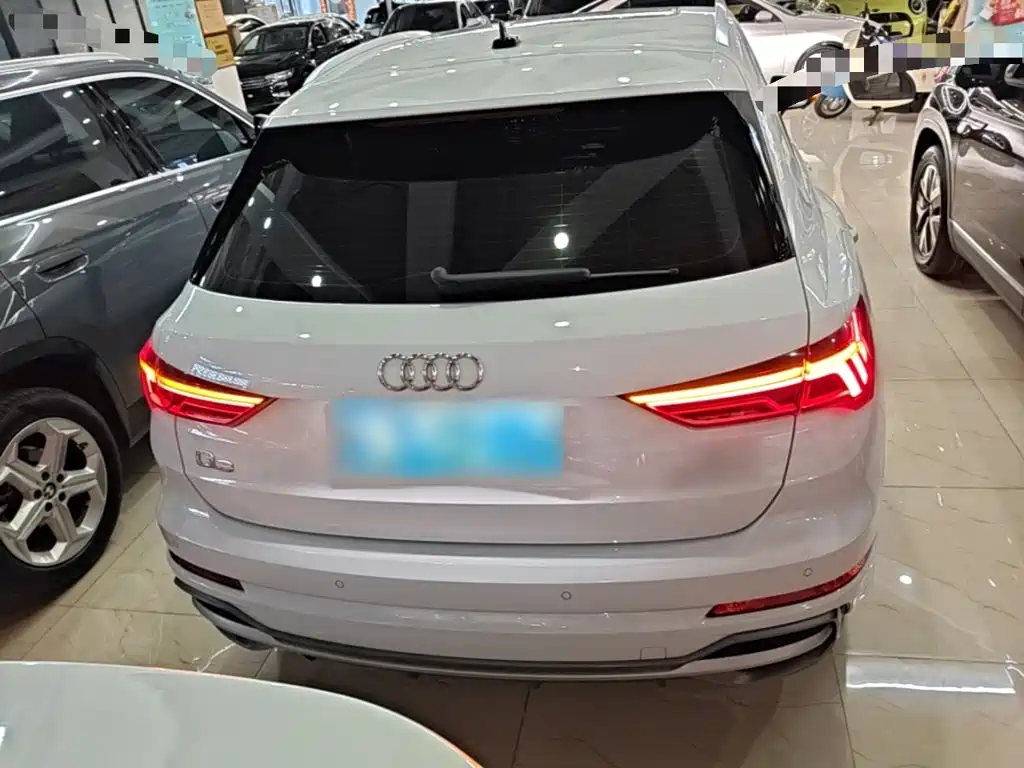 Audi Q3 — фото 6