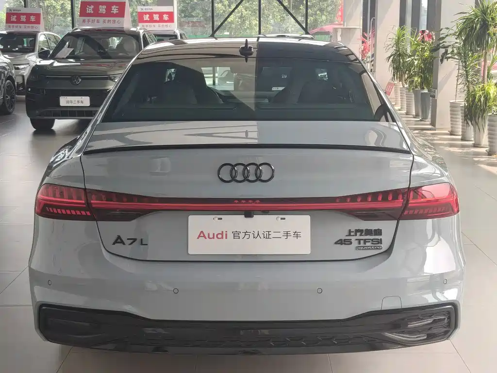 Audi A7L — фото 4