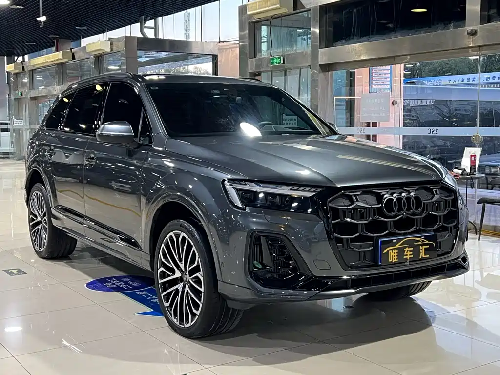 Audi SQ7 — фото 3