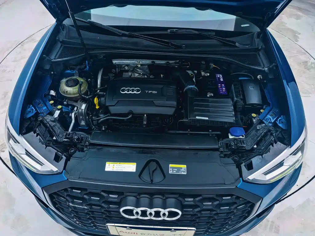Audi Q3 Sportback — фото 18