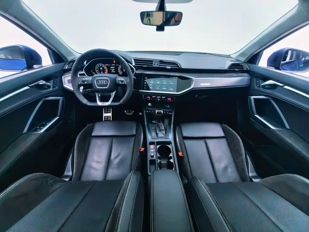 Audi Q3 Sportback — фото 9
