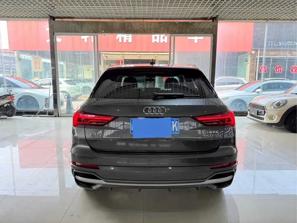 Audi Q3 — фото 5