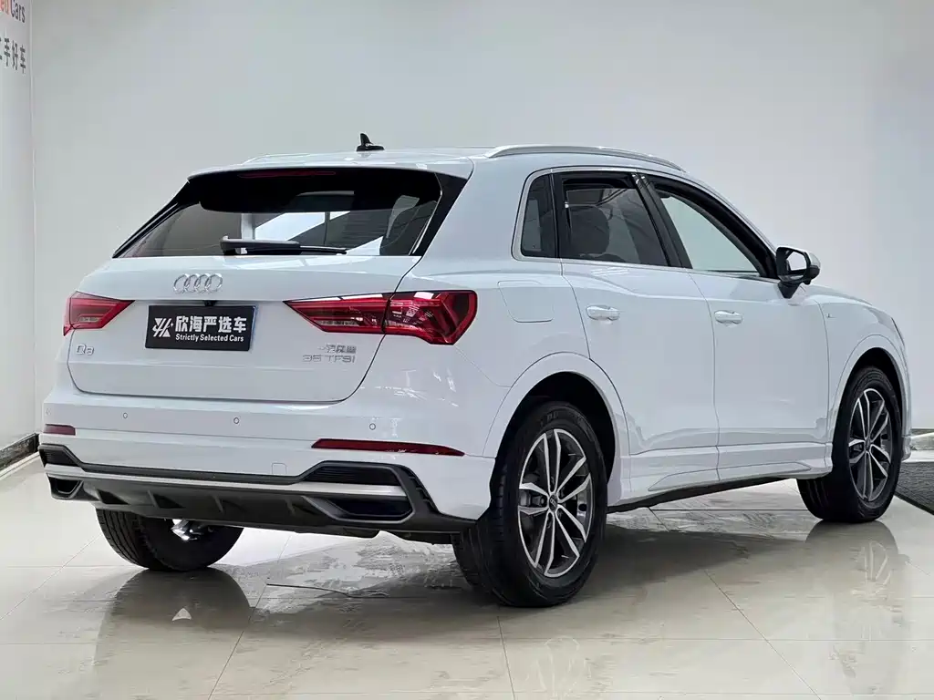 Audi Q3 — фото 4