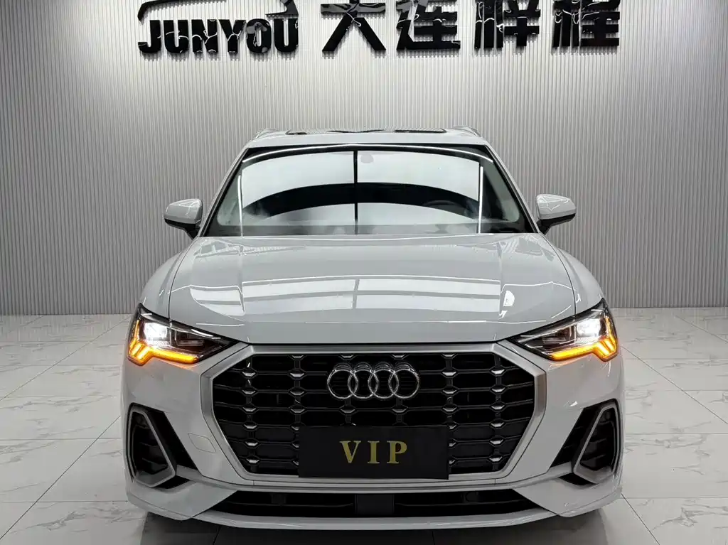 Audi Q3 — фото 2