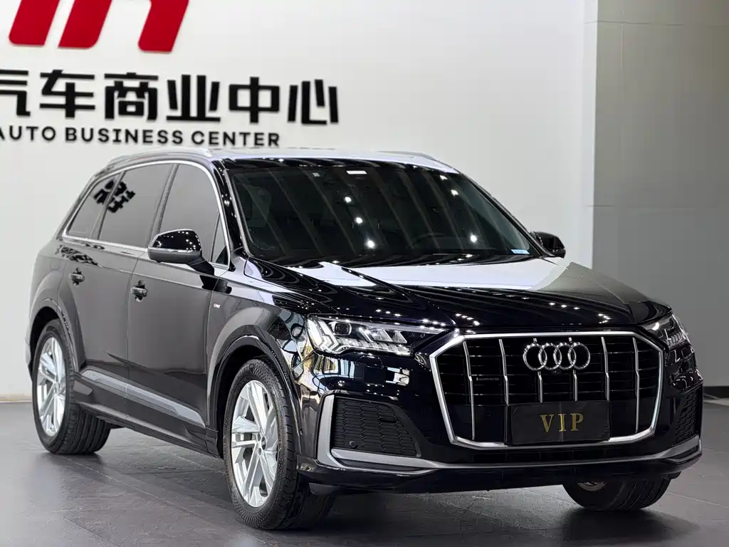 Audi Q7 — фото 3