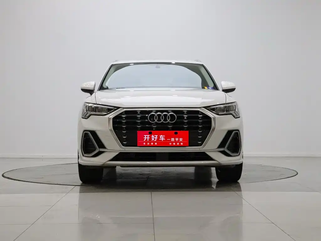 Audi Q3 — фото 2