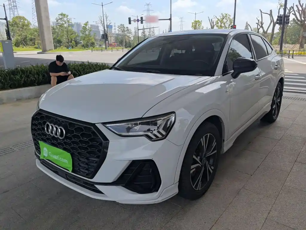 Audi Q3 Sportback — фото 2