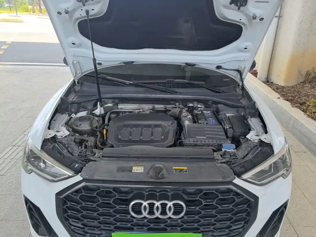 Audi Q3 Sportback — фото 20