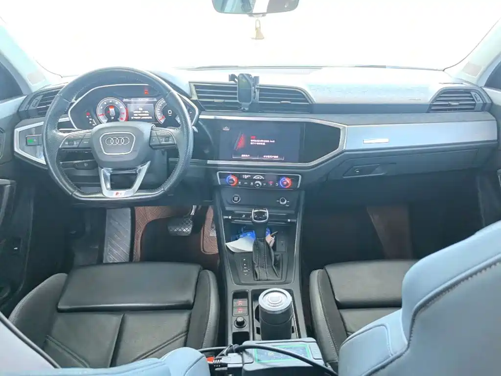 Audi Q3 Sportback — фото 10