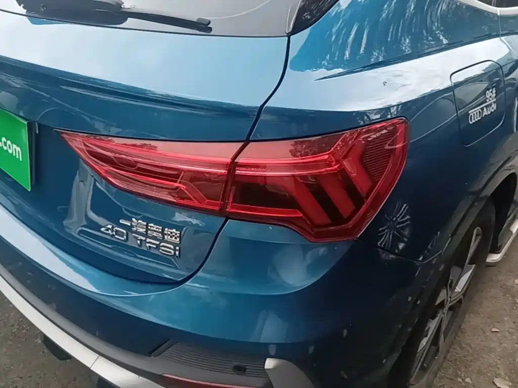 Audi Q3 Sportback — фото 8