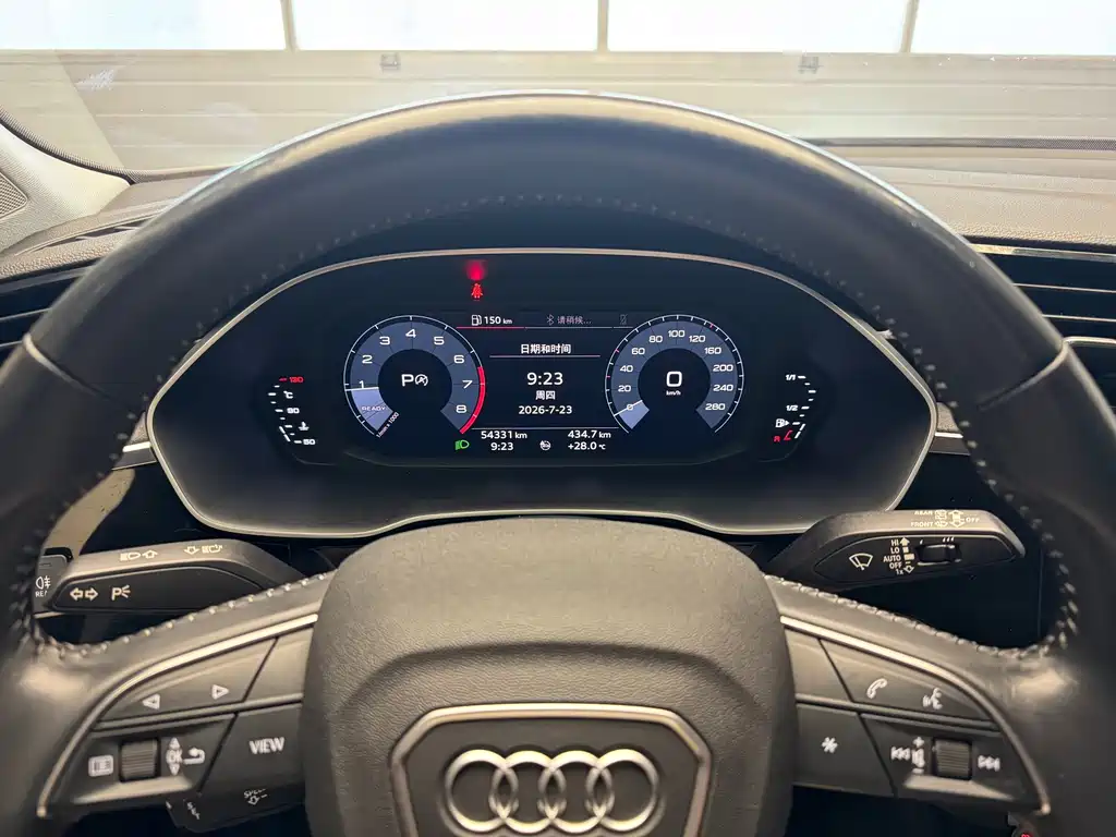 Audi Q3 — фото 6