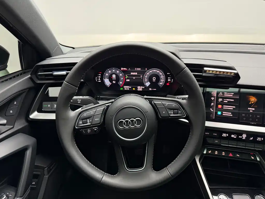 Audi A3 — фото 13