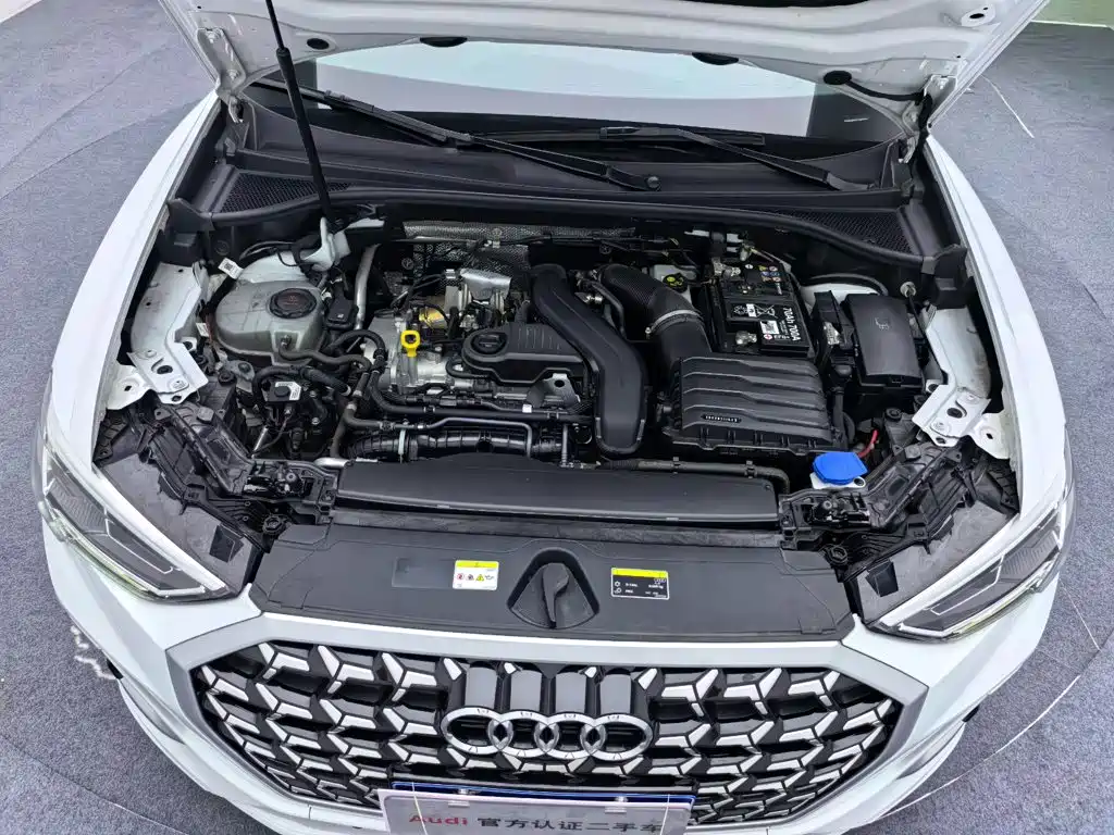 Audi Q3 — фото 17