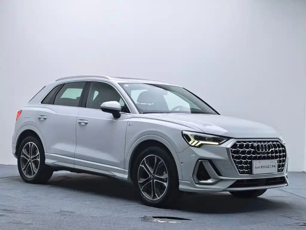 Audi Q3 — фото 6